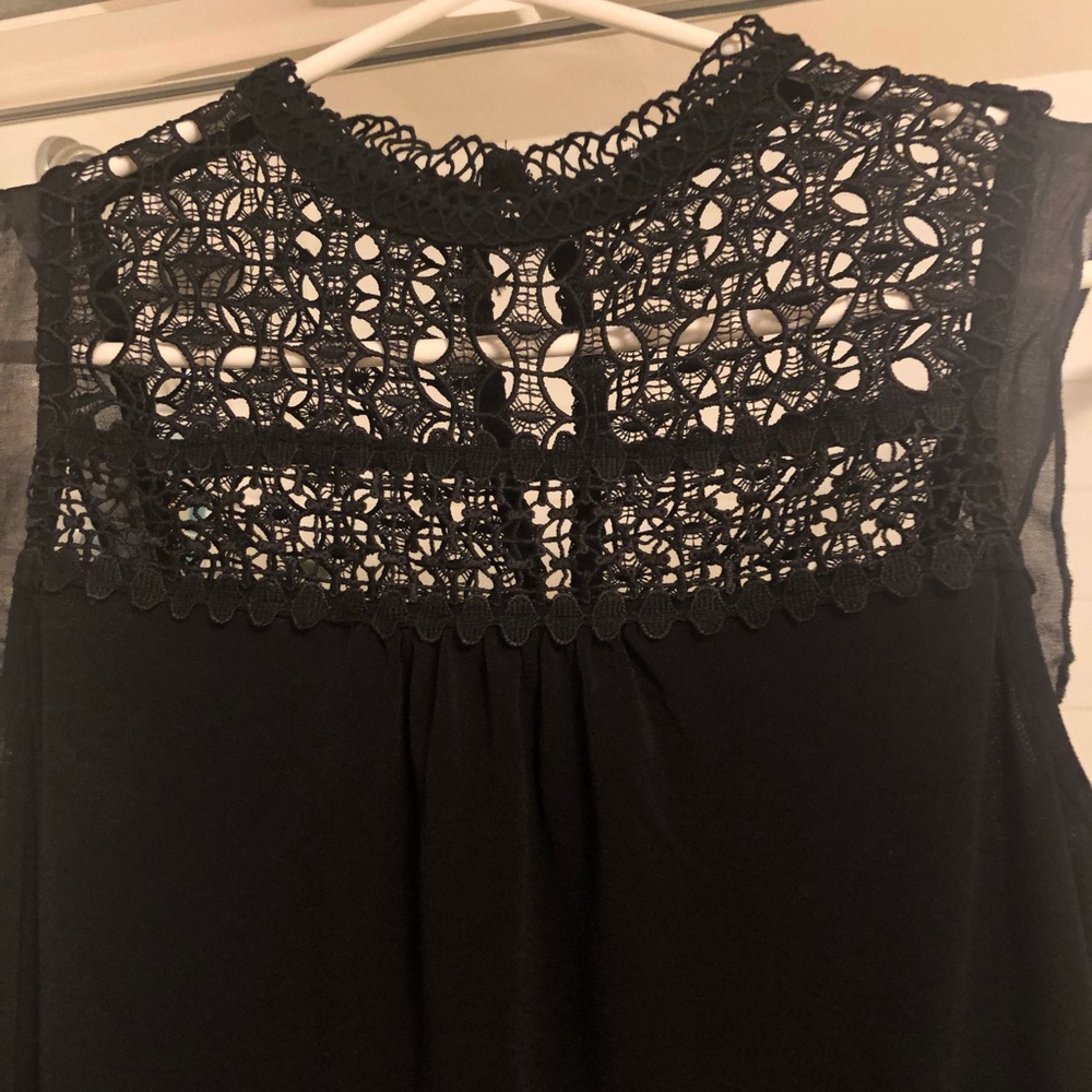 Cute black top w lace, never worn